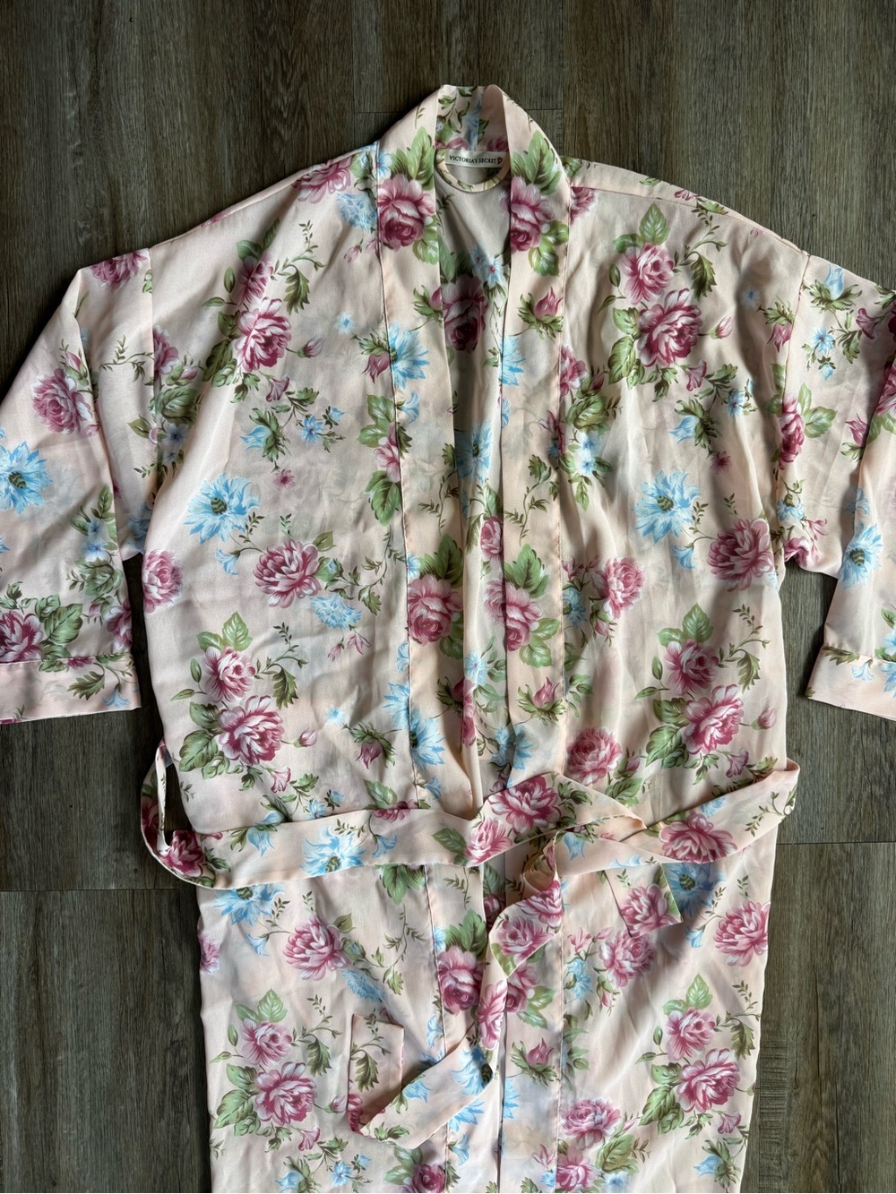Vintage Victoria’s Secret Floral Robe - size Medium - Picture 2 of 5